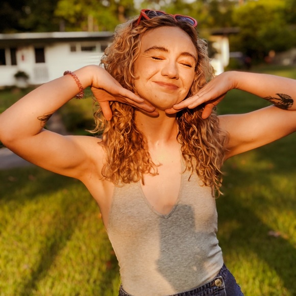 Meet your Posher, Ashley - Picture 8 of 8